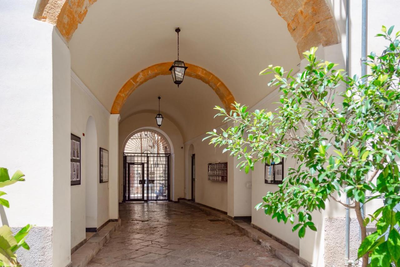 La Casa Di Dante Lägenhet Palermo Exteriör bild